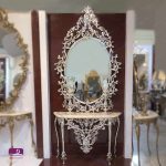 Candlestick mirror set with table