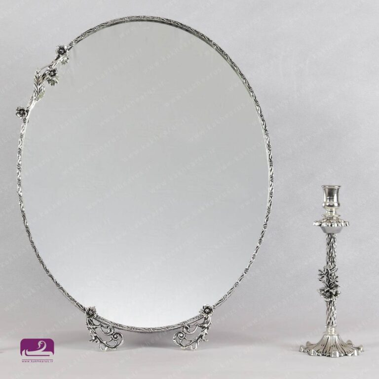 ست آینه و شمعدان برنجی طرح نقره مدل نارملا _99