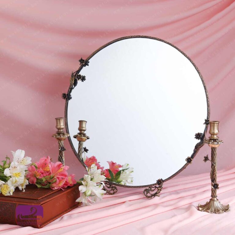 آینه و شمعدان برنجی گرد مدل نیلا
